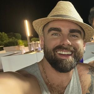 Meet your Posher, Jonathan